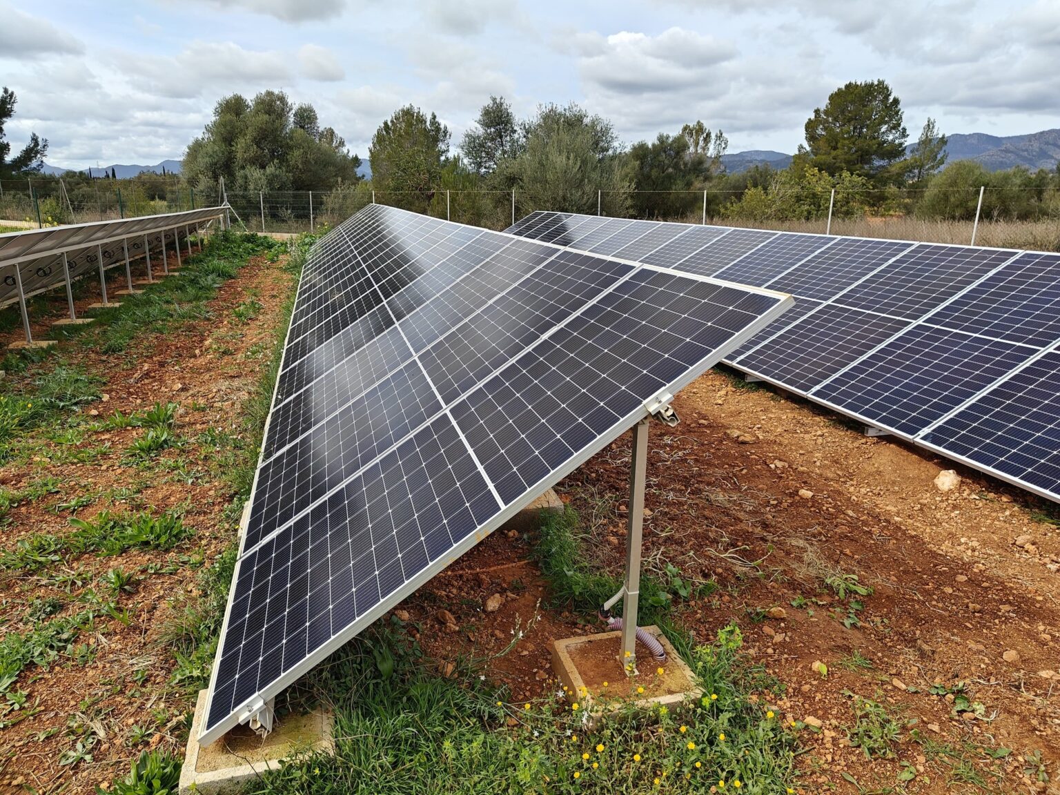 Instalación de placas solares fotovoltaicas en viviendas de Mallorca